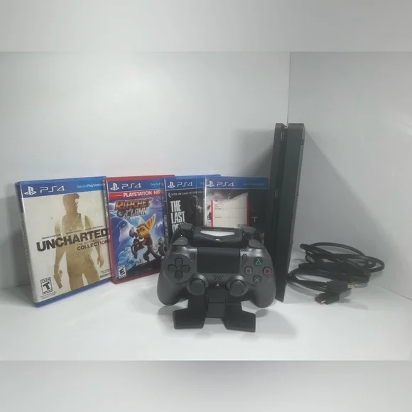 Xbox One and PlayStation 4 Console Bundle with Controllers - White and Black - Picture 4 of 14